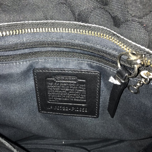 Black Signature Coach Tote Bag - Picture 5 of 7